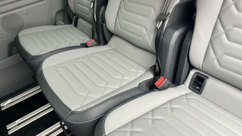 Ford Tourneo Custom 340 L1 Electric Rwd 160kW 65kWh H1 Titanium X 8 seater Auto